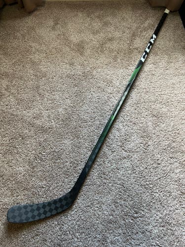 CCM Ribcore Trigger 4 Pro RH 90 Flex P29