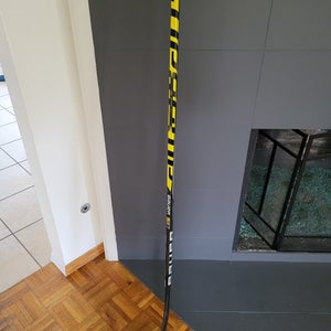 Used Junior Bauer Right Handed Supreme S37 Hockey Stick P92