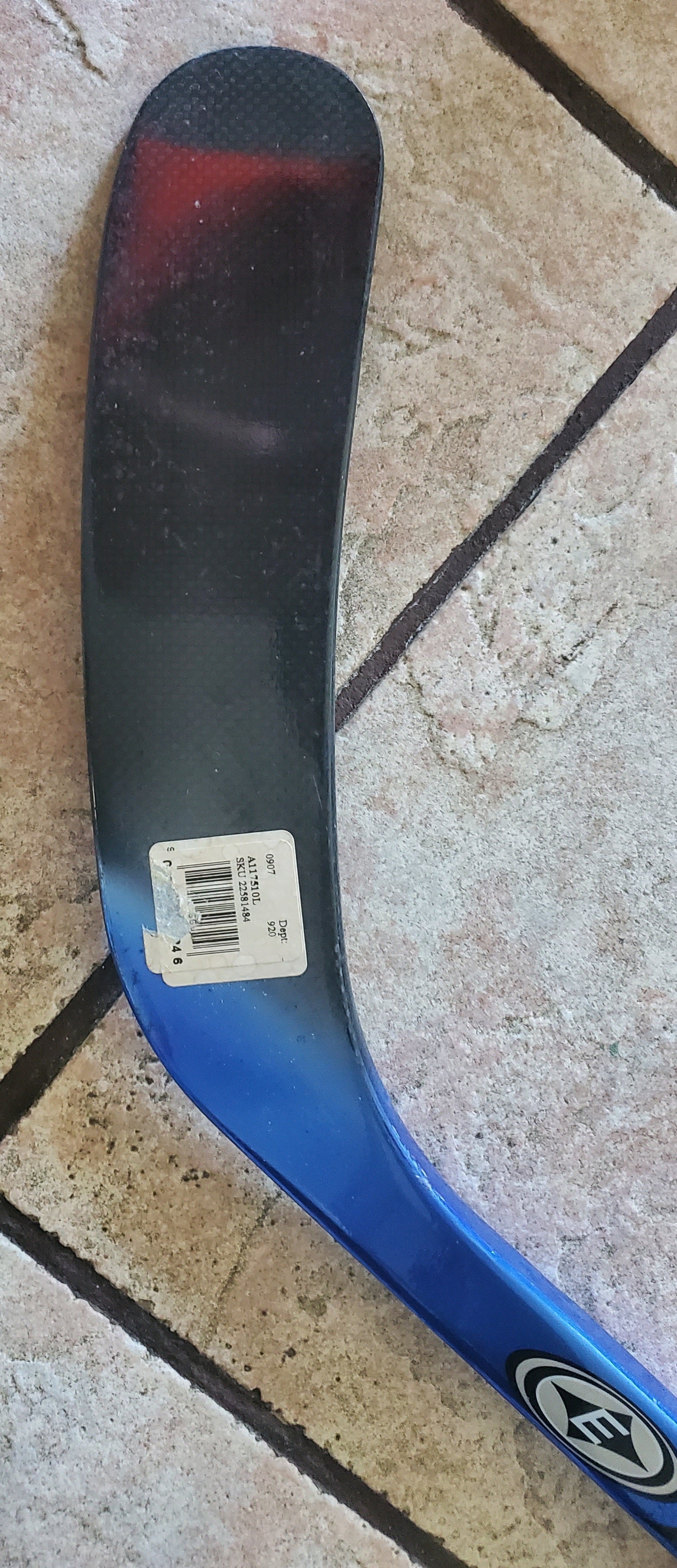 Derek Roy Pro Stock Senior Left Hand Heel Pattern Easton V9E Hockey Stick