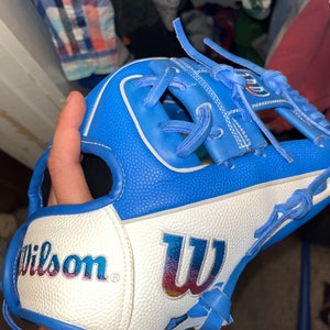Infield 11.5" A2000 1786 Autism Speaks Baseball Glove