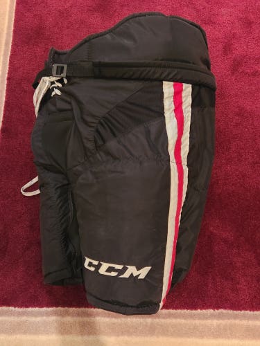 Chicago Blackhawks Pro Stock CCM HP520 Medium Hockey Pants