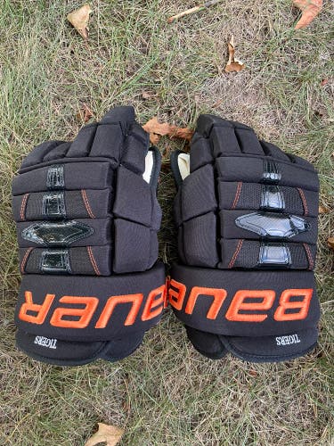 Bauer Nexus 1N Pro Stock Hockey Gloves