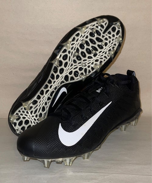 New Molded Cleats Low Top Alpha Menace Pro