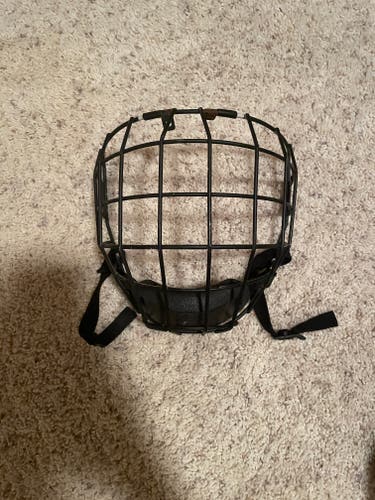 Used Medium CCM Full Cage