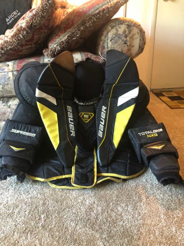 Bauer Supreme Total One NXG chest protector