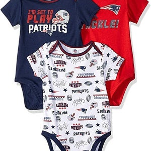NFL New England Patriots Pack of 3 Infant Bodysuit "I'M SET TO PLAY" 3-6M