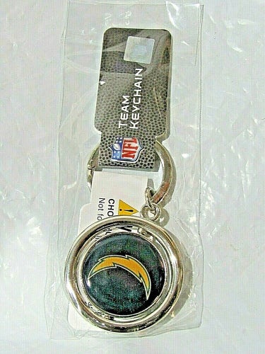 NFL New England Patriots Spinning Logo Key Ring Keychain Forever Collectibles