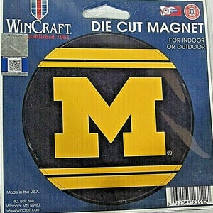 NCAA Michigan Wolverines 4 inch Diameter Stripe Auto Magnet by WinCraft