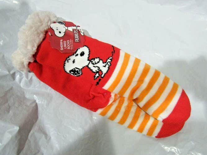 Peanuts Snoopy Charlie Brown Red Sherpa Lined Unisex NonSlip 1Size Slipper Socks