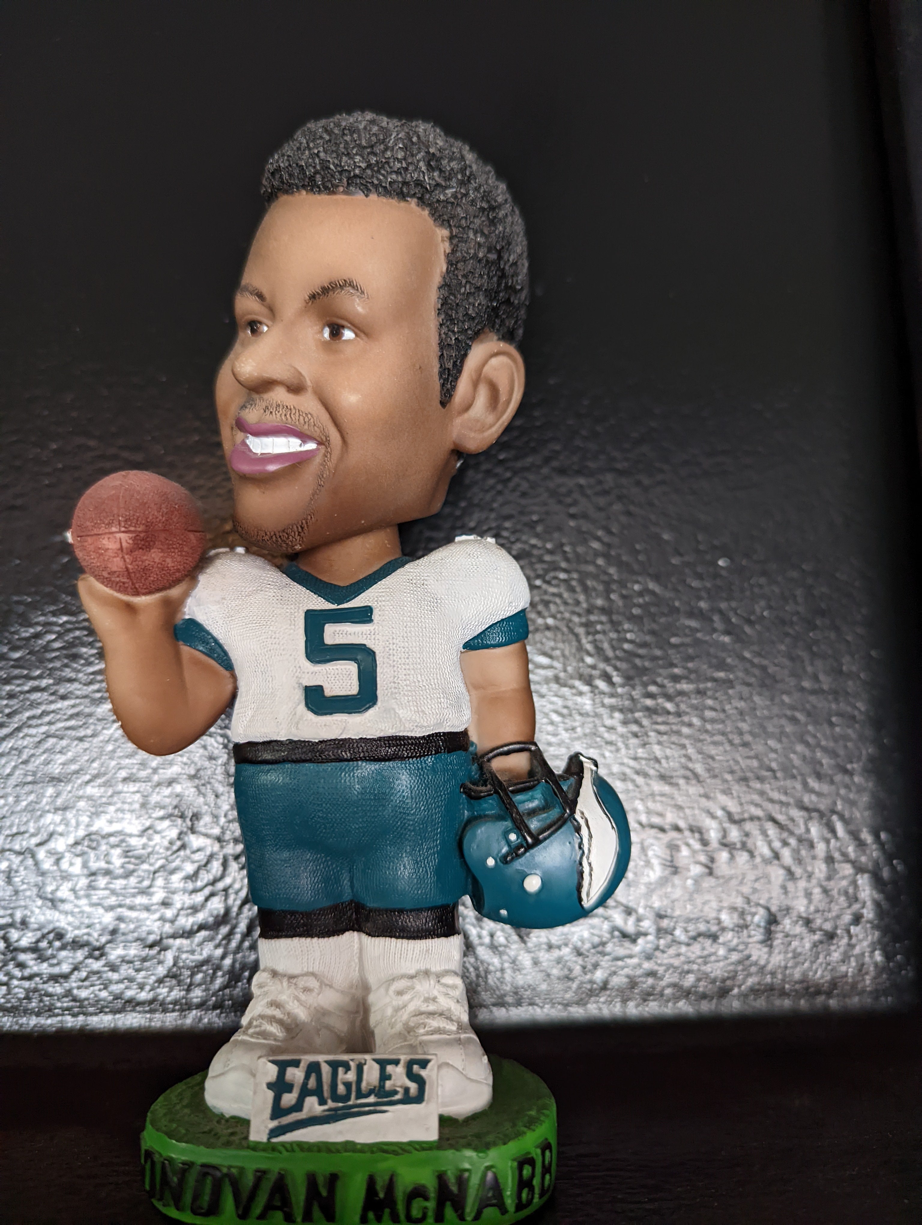 NFL Autographed Bobbleheads & Figurines, Signed Bobbleheads & Figurines