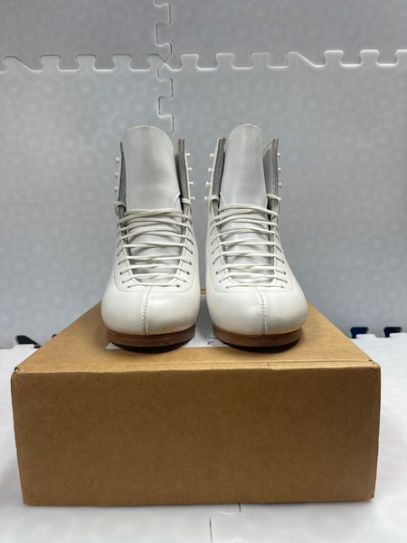 New SP-TERI Figure Skates Size 5.5