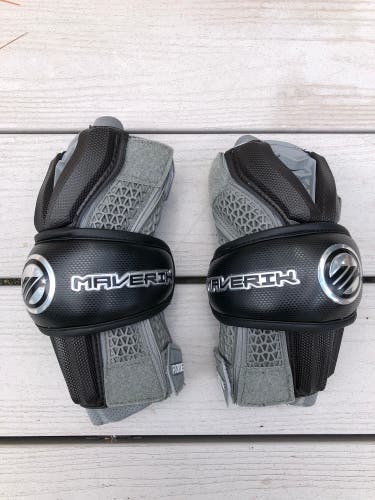 New Large Maverik Rome Arm Pads