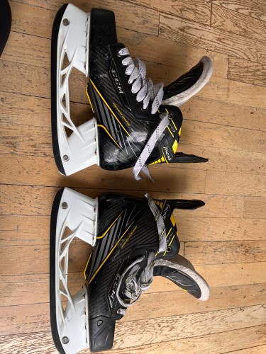 CCM SuperTacks hockey skates size 8.5 D