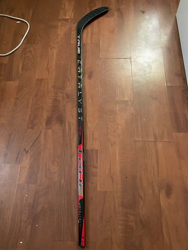 Senior Left Hand  Pro Stock Catalyst 9X Hockey Stick