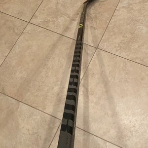 Intermediate Right Handed W03  Alpha LX Pro Hockey Stick