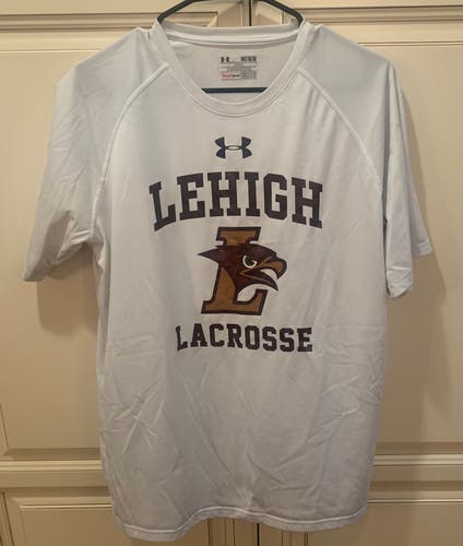 Under Armour Lehigh lacrosse loose coupe heat gear tee