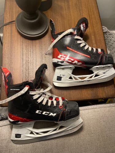 Used CCM Regular Width Size 2 JetSpeed Xtra Pro Plus Hockey Skates