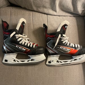 Used CCM Regular Width Size 6.5 JetSpeed Xtra Hockey Skates
