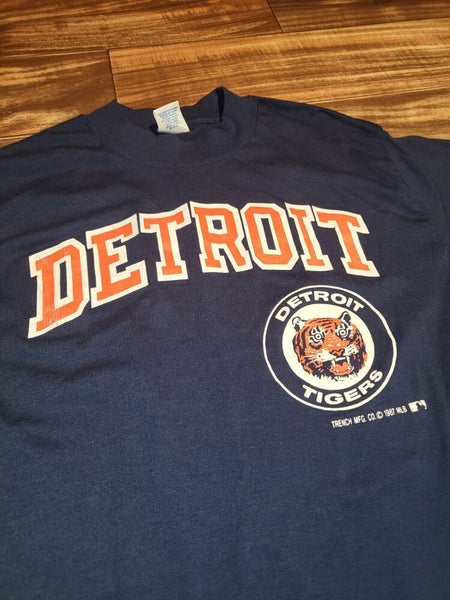 Vintage MLB Genuine Merchandise Detroit Tigers Nutmeg Jersey Art Sweatshirt