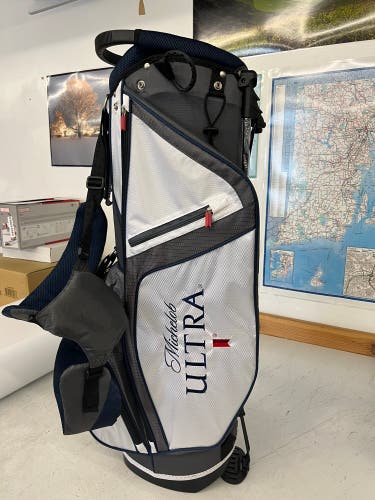 Michelob Ultra Golf Carry Bag w/ Stand