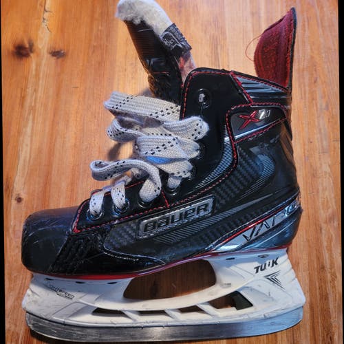 Bauer Vapor X2.7 Hockey Skates Regular Width Size 1.5