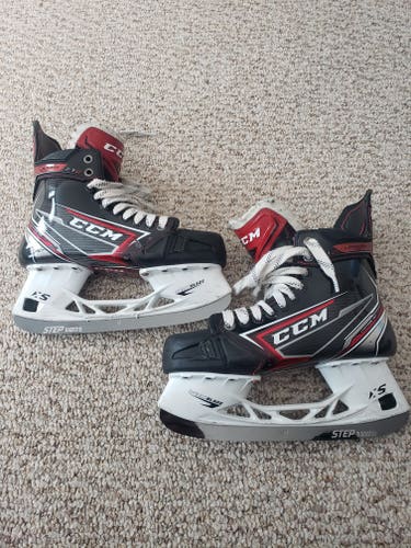 CCM JetSpeed FT2 Hockey Skates Size 6.5 D