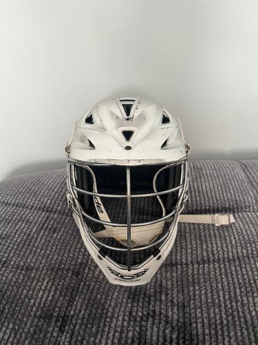 Used Player's Cascade R Helmet