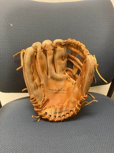 Re-laced/reconditioned 12.5 Mike Schmidt signature model glove-LHT