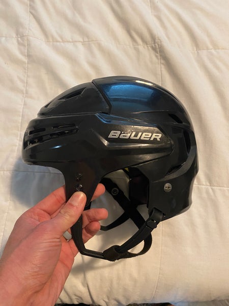 Used Large Bauer Re-Akt Helmet