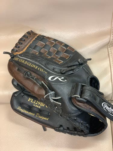 Rawlings 11” left hand throw baseball glove