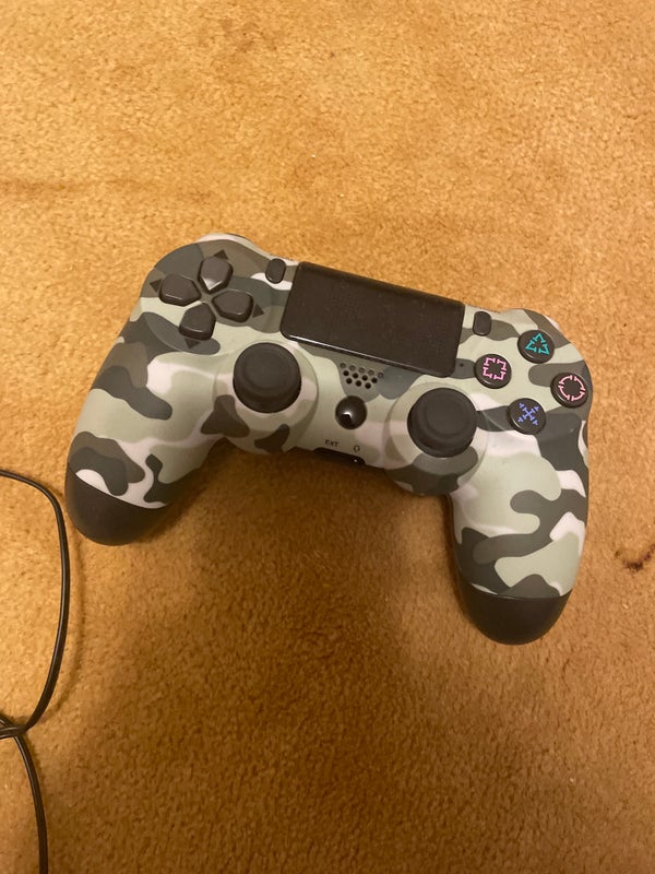 Used Sony PS4 Controller And 2 Ports Charger