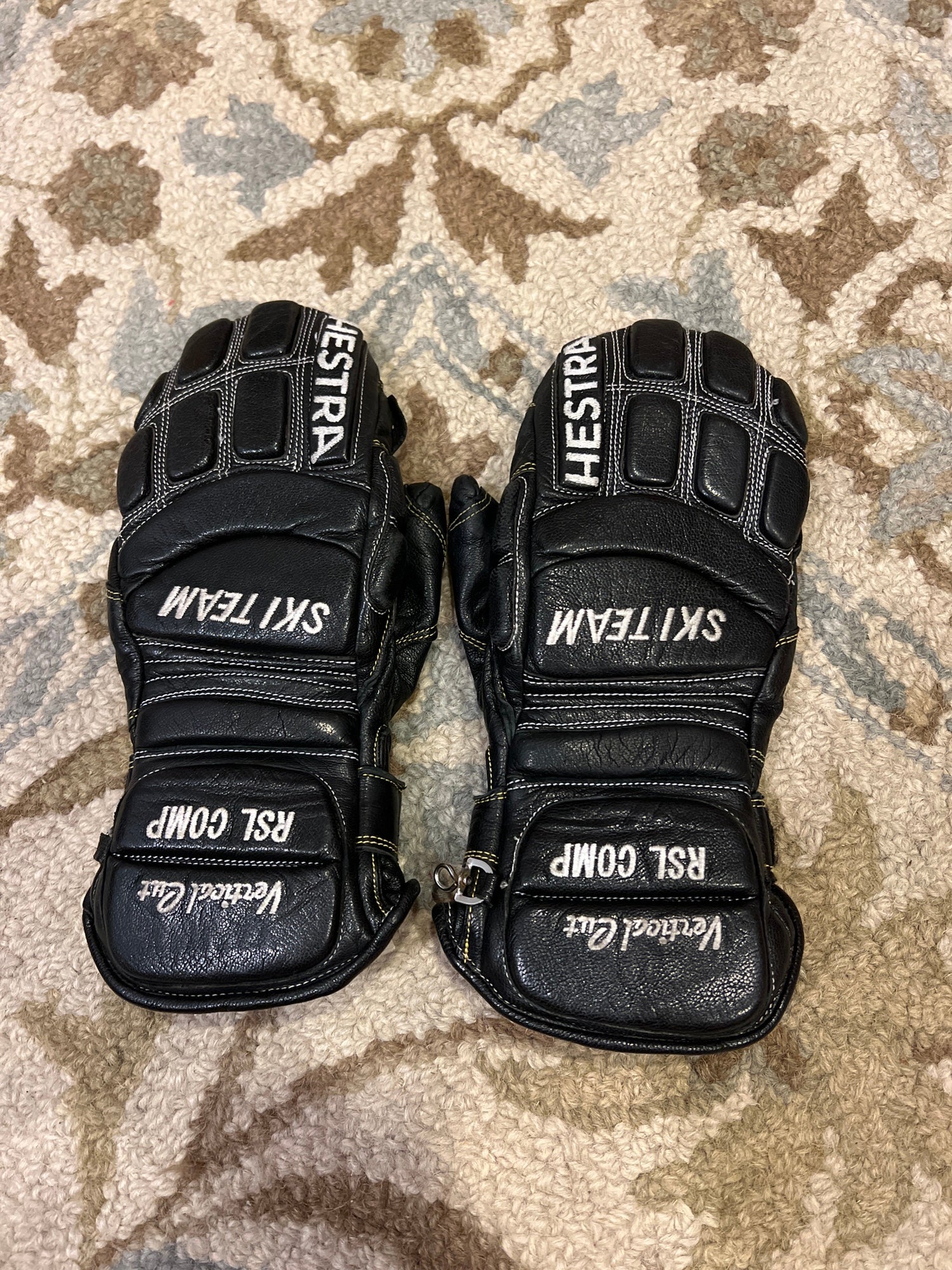 hestra ski team gloves