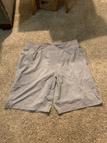 Mens Lululemon shorts Sz. Large