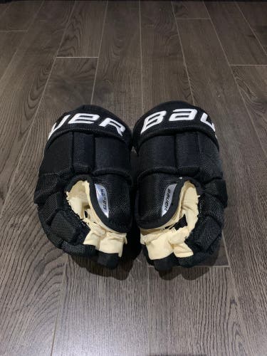 Bauer 13" Pro Stock Vapor Pro Team Gloves
