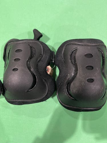 Used Aerowheels Elbow Guards, Wrist Guards, Padded Shirts & Other