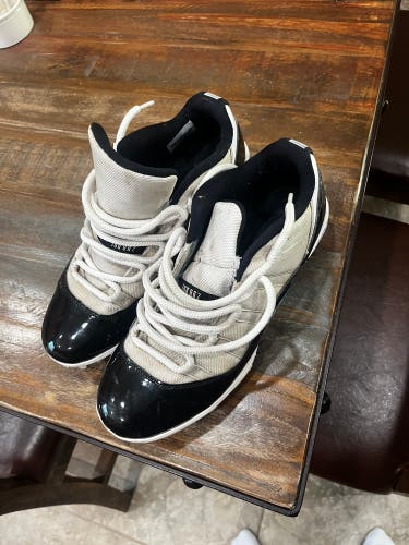 Jordan 11 Cleats
