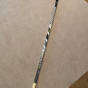 Senior Left Hand Mid Pattern Alpha DX Hockey Stick