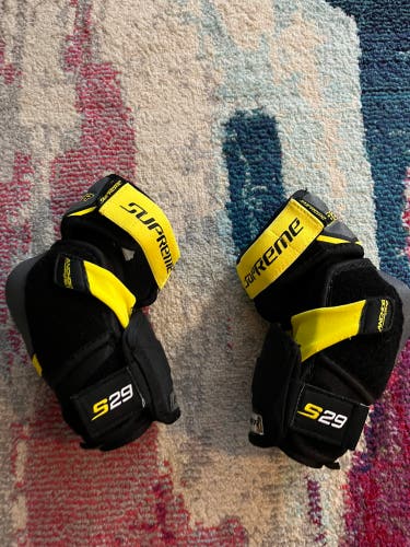 Used Large Bauer  Supreme s29 Elbow Pads
