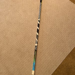 Senior Left Hand Mid Pattern Alpha DX Pro Hockey Stick