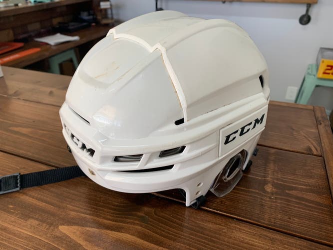 Used Small CCM  Tacks 910 Helmet