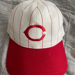 Vintage Cincinnati Reds Snapback Hat