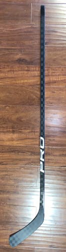 PRO P10 Claude Giroux Curve Hockey Stick RH 77 Flex - NEW