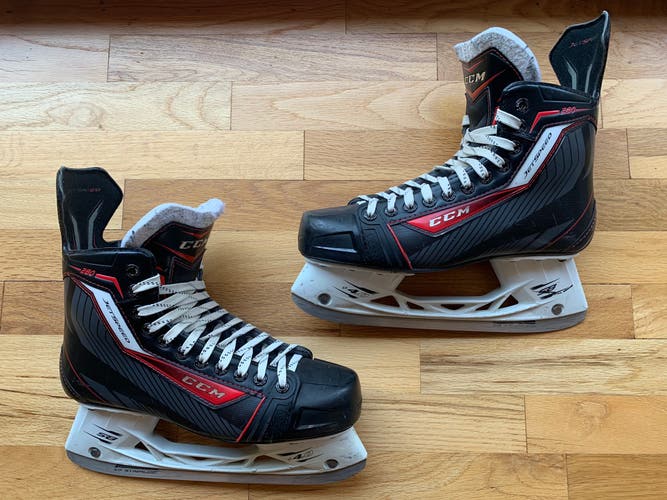 CCM Extra Wide Width Size 9 JetSpeed 280 Hockey Skates