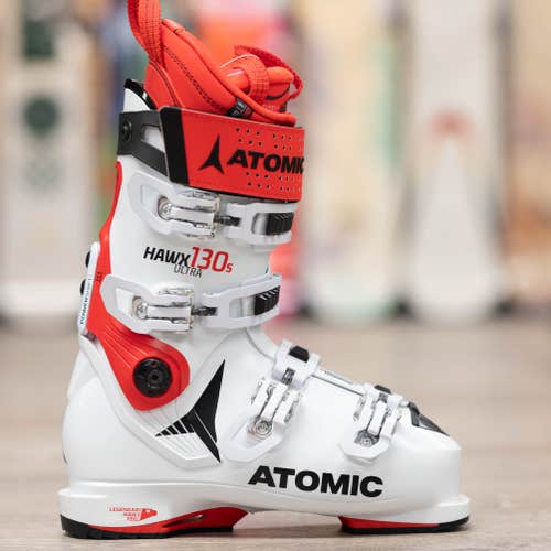Unisex New Atomic All Mountain Hawx Ultra 130S Ski Boots Stiff Flex