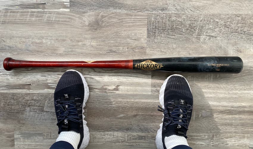Used 2022 Wood (-3) 30.5 oz 33" Bat