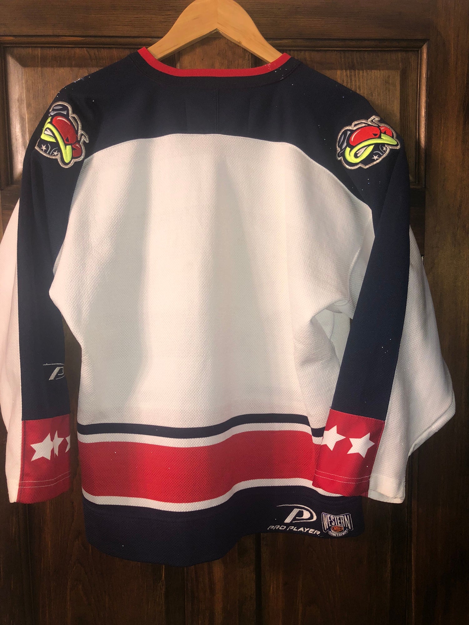 Columbus Blue Jackets Jersey - Youth size L/XL for Sale in Grove