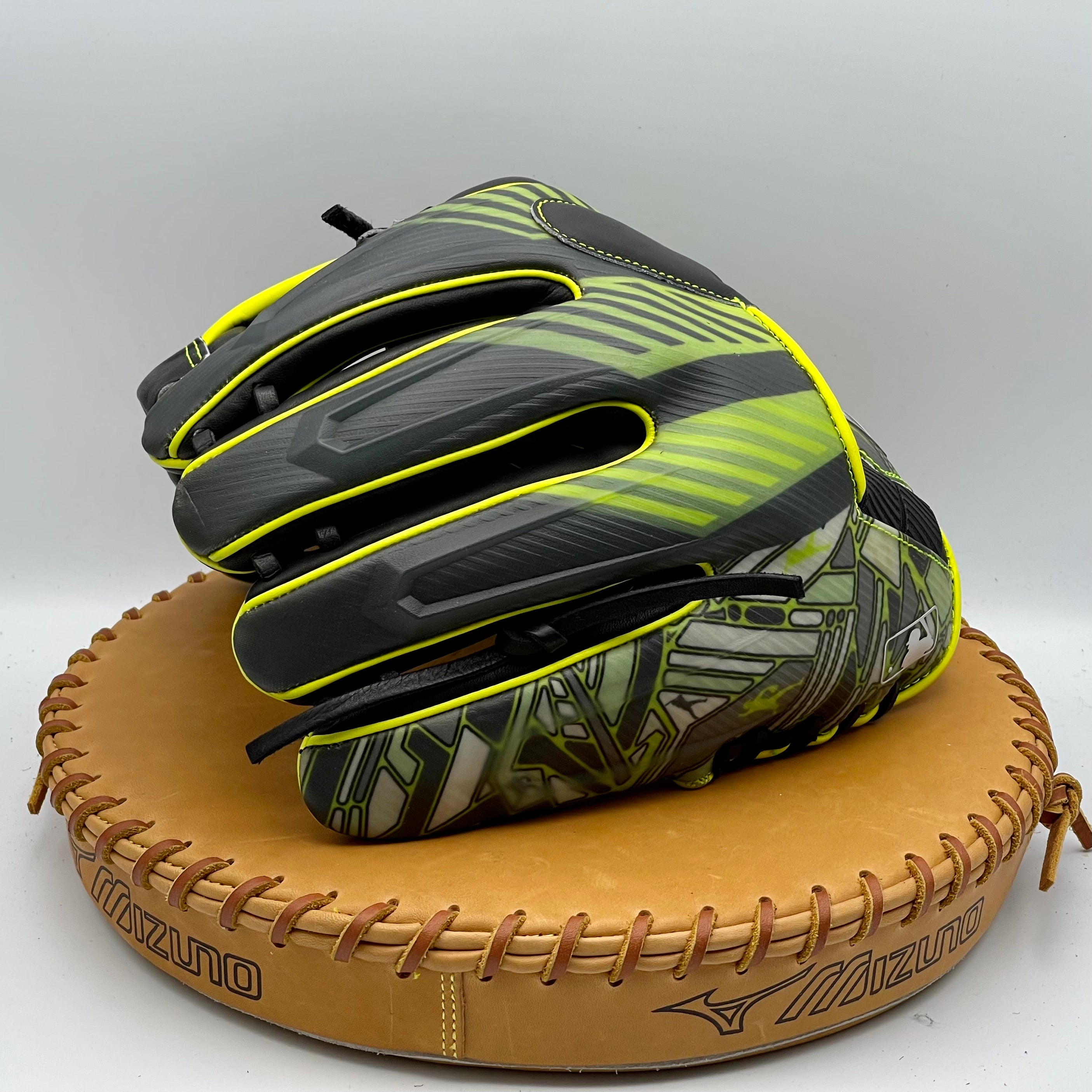 2022 REV1X 11.75-Inch Infield Glove, Lindor Pattern