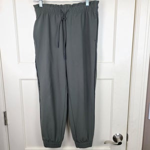 ATHLETA Metropolis Jogger Arbor Olive Green Gray Work Travel Pants  Size 0