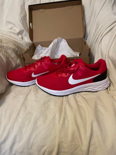 Nike Revolution 6 NN running shoes. New In Box