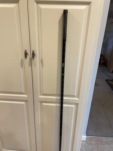 Hossa pro curve RH 75 flex hockey stick